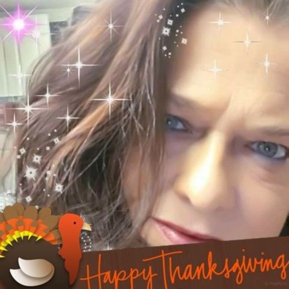 Meet your Posher, Lisa - Picture 1 of 1